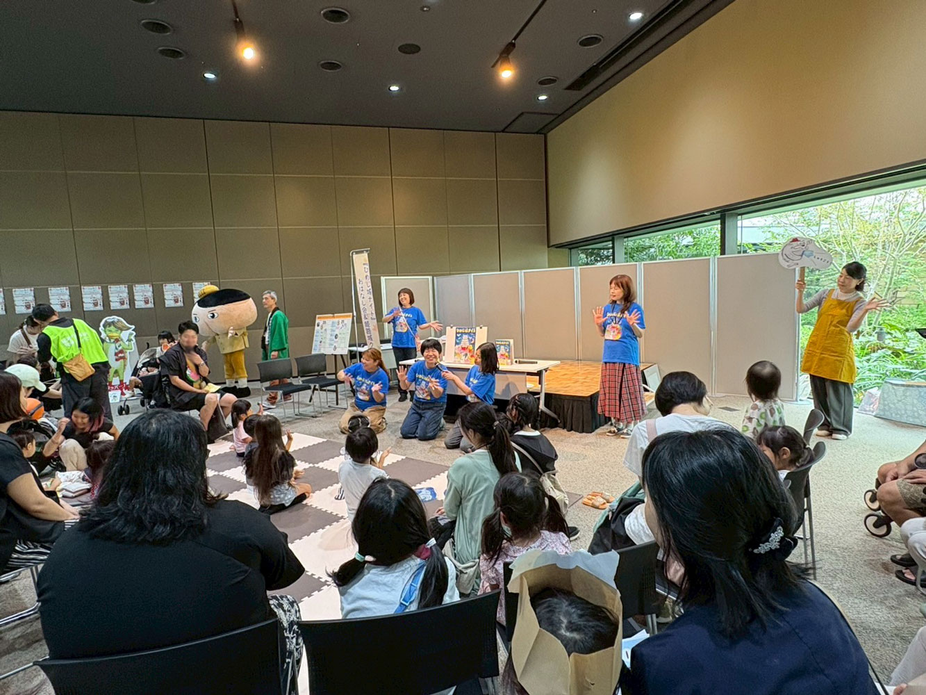 みんつのステージイベントのようす(絵本ワールドinひょうご2025)